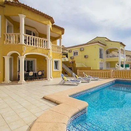 4-bedroom Mikaela With The Swimming Pool In カルプ