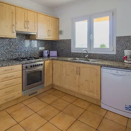 4-bedroom Mikaela With The Swimming Pool In